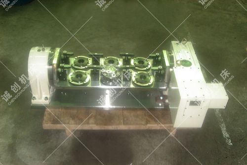 加工空压机上盖