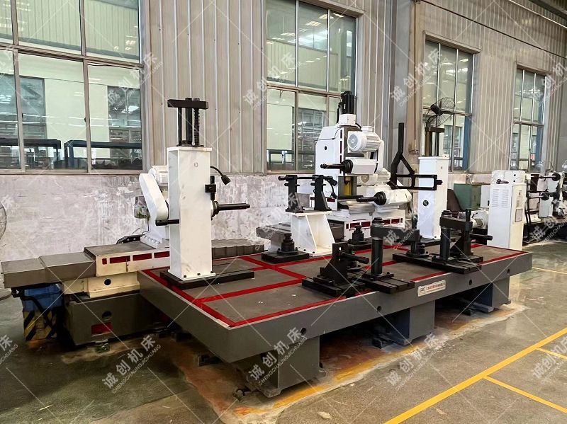 裝載機鏟（chǎn）鬥鏜（táng）孔加工機床